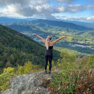 Meet your Posher, Krissy